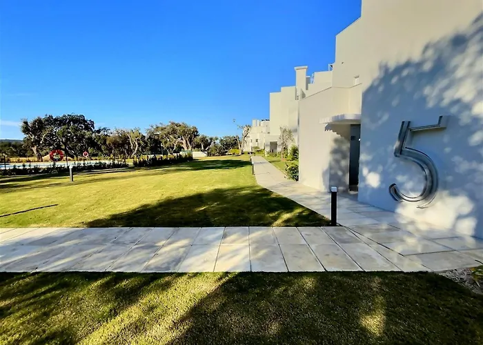 Experience Unrivalled Luxury At Emerald Greens Your Exclusive Retreat In The Heart Of San Roque Club